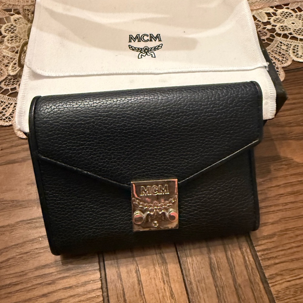 MCM Black Leather Wallet includes Box and Dustbag